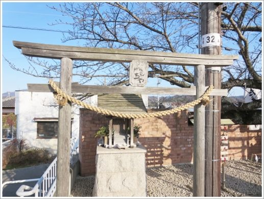 おもちゃ神社